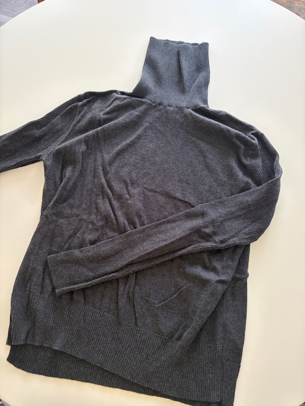Velvet by Graham & Spencer Charcoal Gray Sweater Shirt Turtleneck